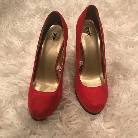 ♥️Mossimo Red Block Heels - Picture 5 of 5